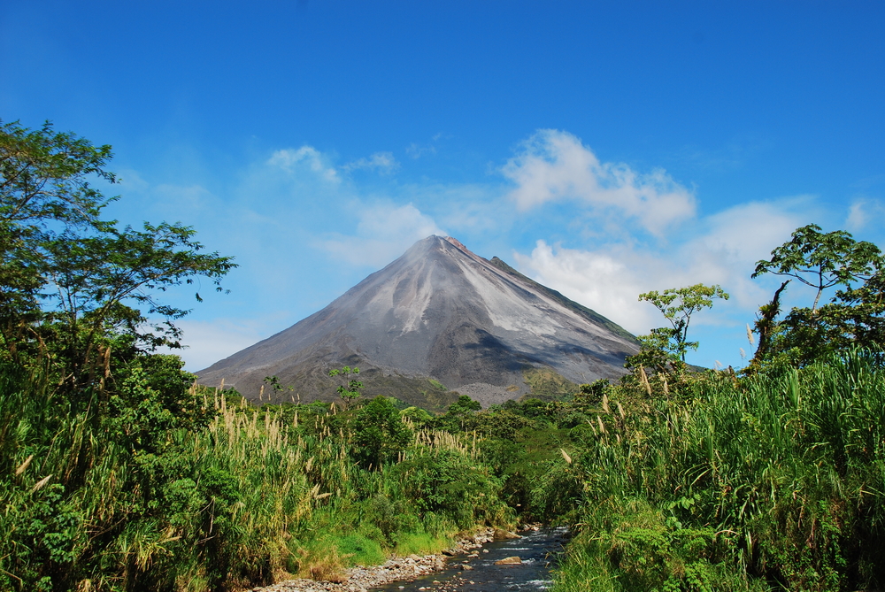 Arenal Volcano National Park (Official GANP Park Page)