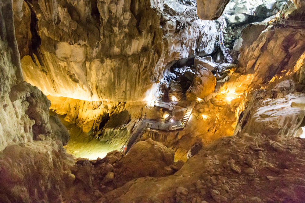 Lang's Cave