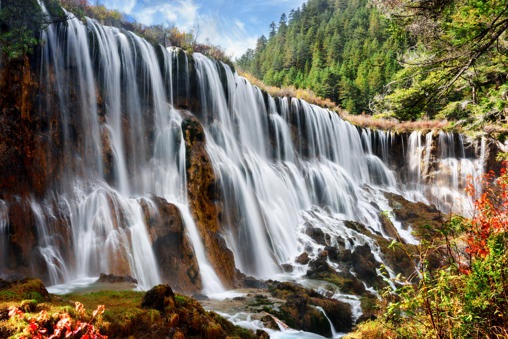 Nuorilang Waterfall